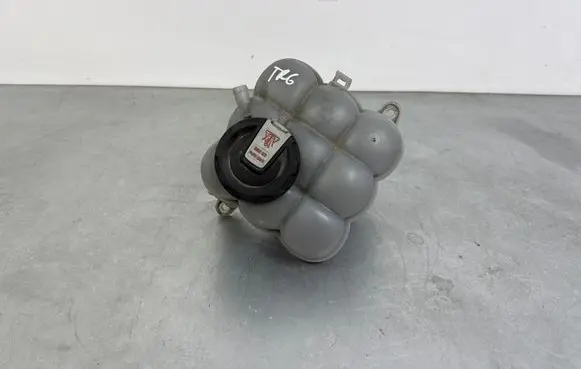 Volkswagen Touareg III Coolant expansion tank/reservoir 4M0121403G