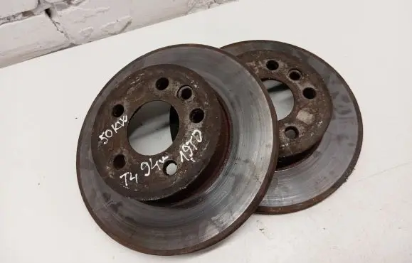 Volkswagen Transporter - Caravelle T4 Front brake disc