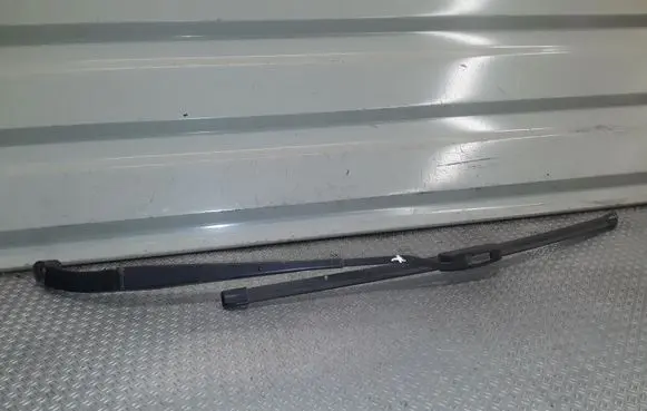 Mitsubishi Outlander Windshield/front glass wiper blade 