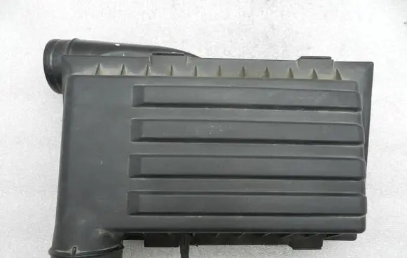Seat Leon (5F) Air filter box 04E129611G 04E129611