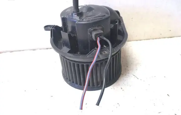 Volkswagen II LT A/C air flow flap actuator/motor 