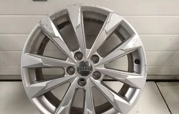 Audi Q3 F3 R18 alloy rim 83A601025G