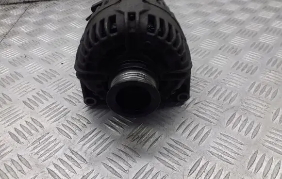 Opel Zafira B Generator/alternator 0986047270