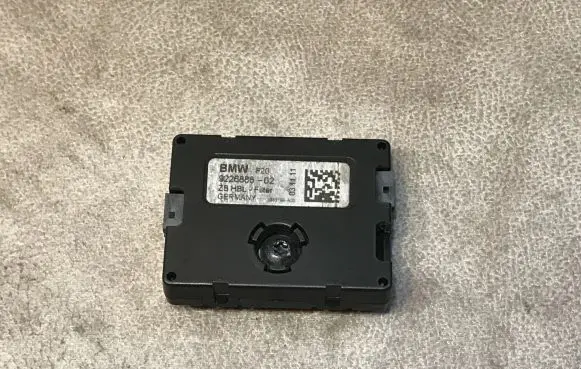 BMW 1 F20 F21 Aerial antenna filter 9226888