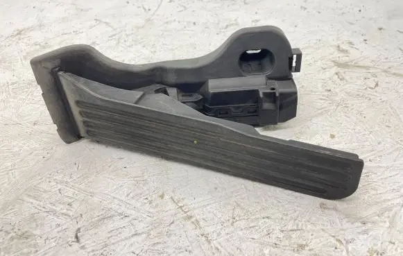 Skoda Octavia Mk2 (1Z) Accelerator throttle pedal 1K1723503AP 6PV01103906