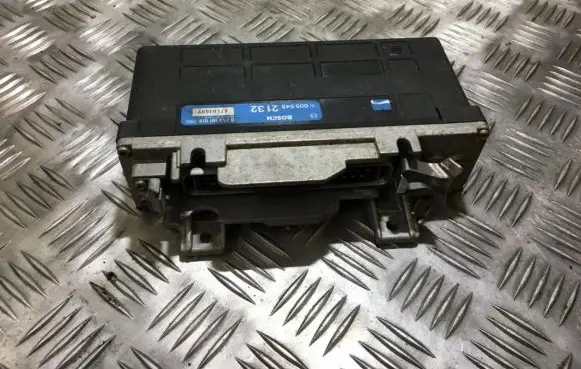 Mercedes-Benz E W210 ABS control unit/module 0265101018 005545