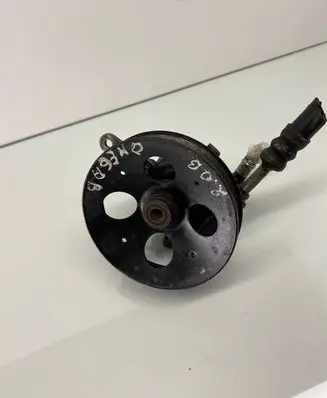 Opel Omega B1 Power steering pump 