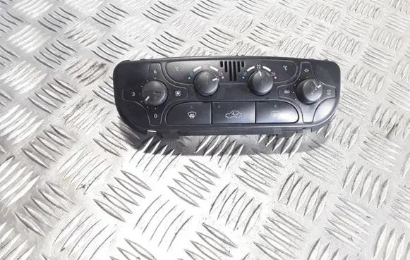 Mercedes-Benz C W203 Climate control unit 2038300185