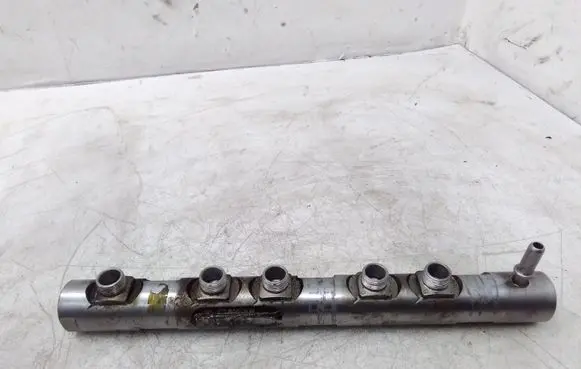 BMW 3 E90 E91 Fuel main line pipe 809123116590