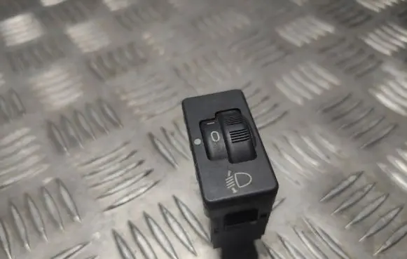 Citroen Xsara Picasso Headlight level height control switch M0196