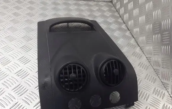 Chevrolet Aveo Radio/GPS head unit trim 96537685