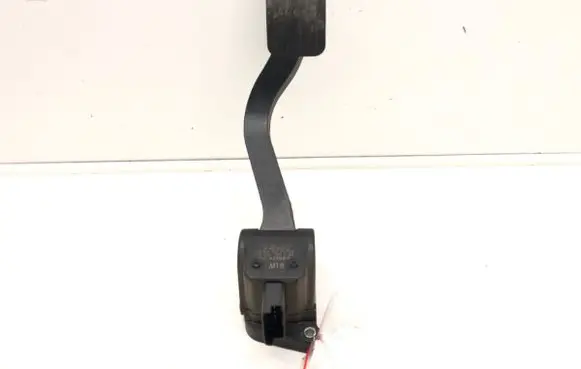 Citroen C4 I Picasso Accelerator throttle pedal 9681990080