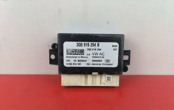 Volkswagen Tiguan Parking PDC control unit/module 3Q0919294B