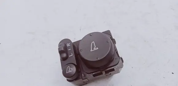 Honda CR-V Wing mirror switch M33212