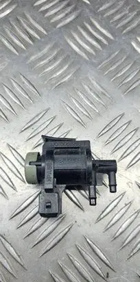 Volkswagen PASSAT B6 Turbo solenoid valve 1J0906283A