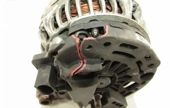 Audi A6 S6 C5 4B Generator/alternator 0986044330