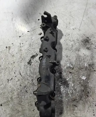 Ford Mondeo Mk III Intake manifold N8U4A