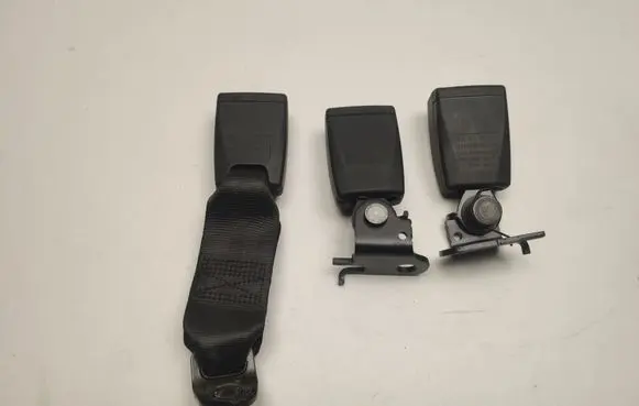 Porsche Macan (95B) Rear seatbelt buckle 95B857753
