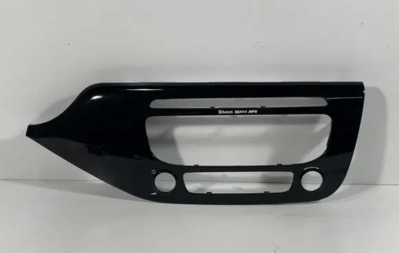 KIA Ceed Radio/GPS head unit trim 84740A2240BYF 84740A2050