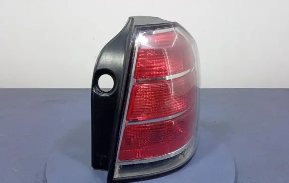 Opel Zafira B Rear/tail lights 4421948R