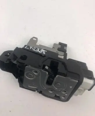 Volvo XC40 Front door lock 31462456