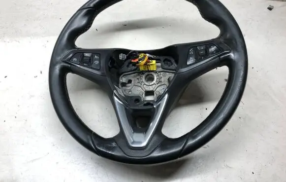 Opel Astra K Steering wheel