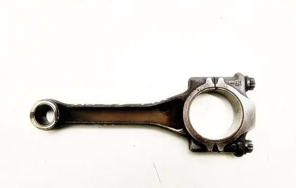 Volkswagen Polo VI Connecting rod/conrod 7476472010