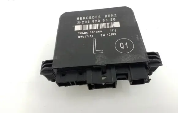 Mercedes-Benz C W203 Door control unit/module 2038206526