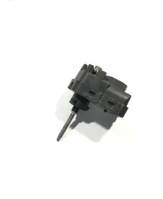 Toyota Land Cruiser (J120) Headlight level adjustment motor 