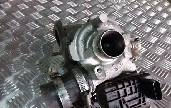 Peugeot 407 Turbo 4U3Q6K682BJ