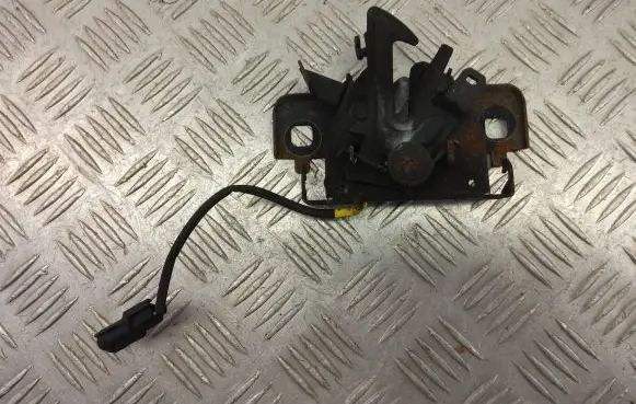 Renault Captur Engine bonnet/hood lock/catch 656011705R