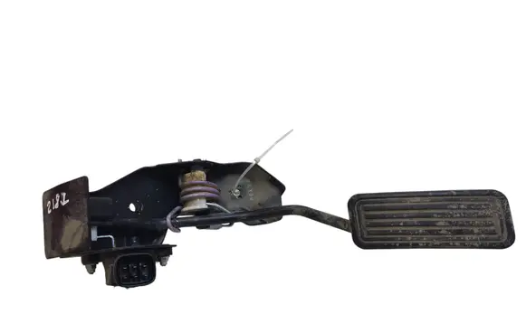 Toyota Avensis T250 Accelerator throttle pedal 7811135030