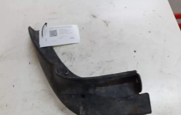 Chrysler Voyager Front mudguard 0R071TRMAA