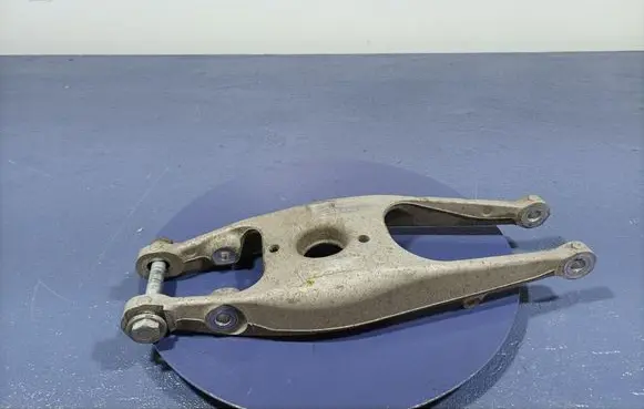 BMW M4 F82 F83 Rear control arm 2284533