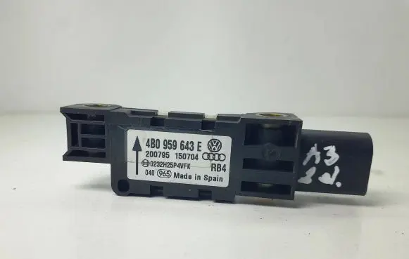 Audi A3 S3 8P Airbag deployment crash/impact sensor 4B0959643E 200795 0232H25PZ1FK