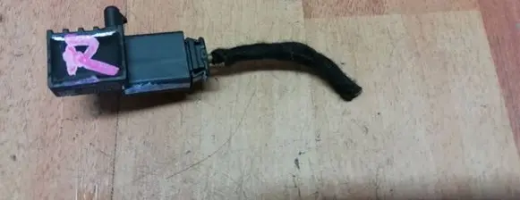 Citroen C4 Grand Picasso Airbag deployment crash/impact sensor 9800395680 626527400