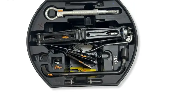 Peugeot 3008 I Tool set 9649243380 9656869180