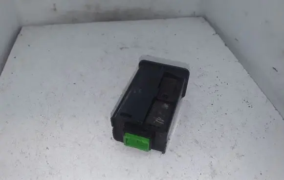 Land Rover Freelander 2 - LR2 Headlight level adjustment motor NOCODE