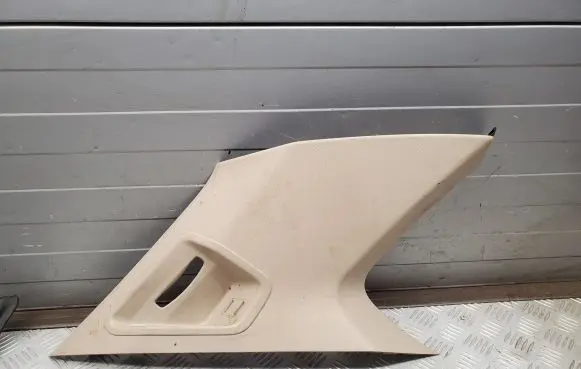 BMW X5 F15 (D)pillar trim (top) 7284687