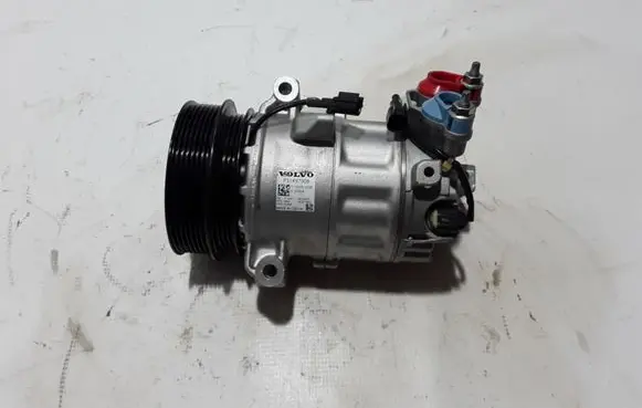 Volvo XC60 Air conditioning (A/C) compressor (pump) 31497908