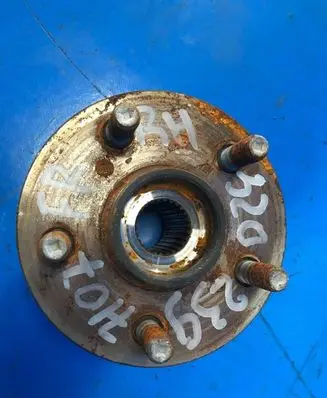 Toyota Prius xw60 Rear wheel bearing hub 4355047020