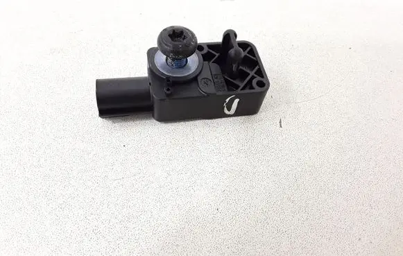Opel Insignia A Airbag deployment crash/impact sensor 13502341