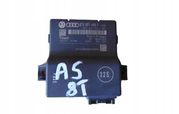 Audi A5 8T 8F Gateway control module 8T0907468F