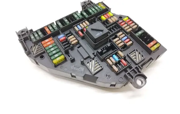 BMW 5 GT F07 Fuse module 9210857 00290989 17033452