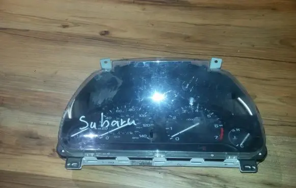 Subaru Legacy Speedometer (instrument cluster) 0201121 85013ac411