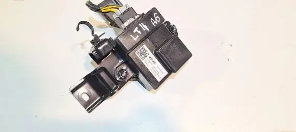Hyundai Genesis Other control units/modules 33040B1000