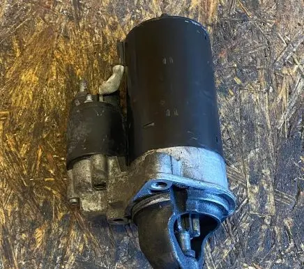 BMW 5 E39 Starter motor 7785691 0001109200