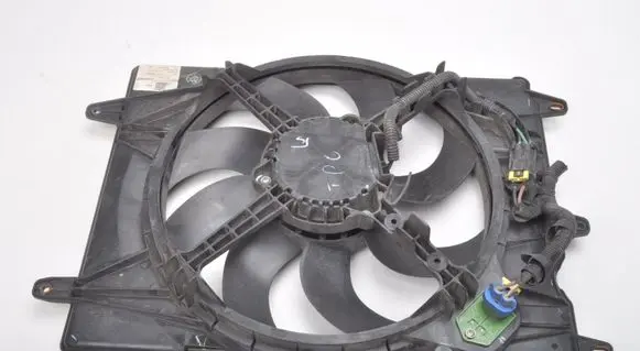 Fiat Tipo Electric radiator cooling fan 00520526040