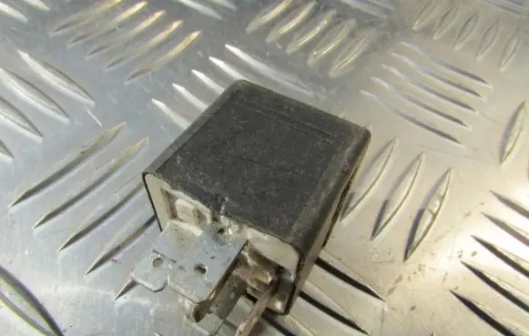 Ford Mondeo Mk III Other relay F0AB14B192AA F0AB14B192-AA
