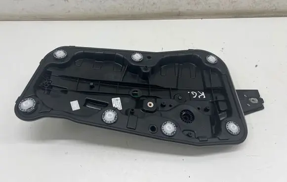 Skoda Octavia Mk4 Rear window lifting mechanism without motor 5E3839655A
